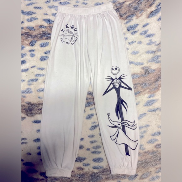 THE NIGHTMARE BEFORE CHRISTMAS SWEAT PANTS - Picture 1 of 4